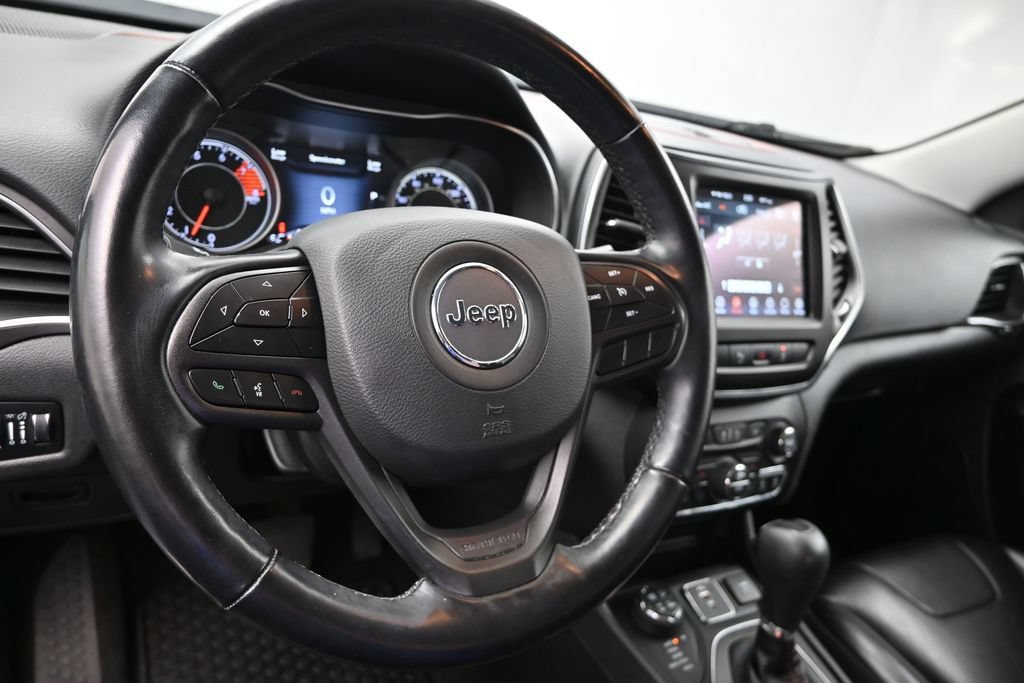Used 2021 Jeep Cherokee Trailhawk AWD/4WD image 22