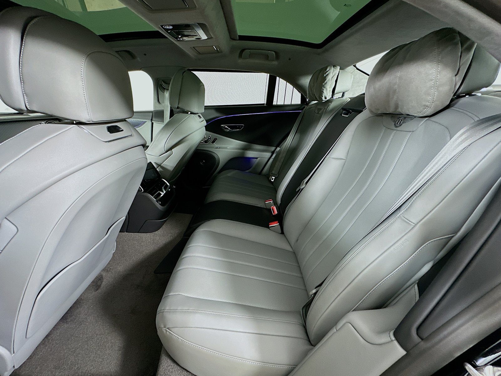 New 2026 Bentley Flying Spur V8 AWD/4WD image 41