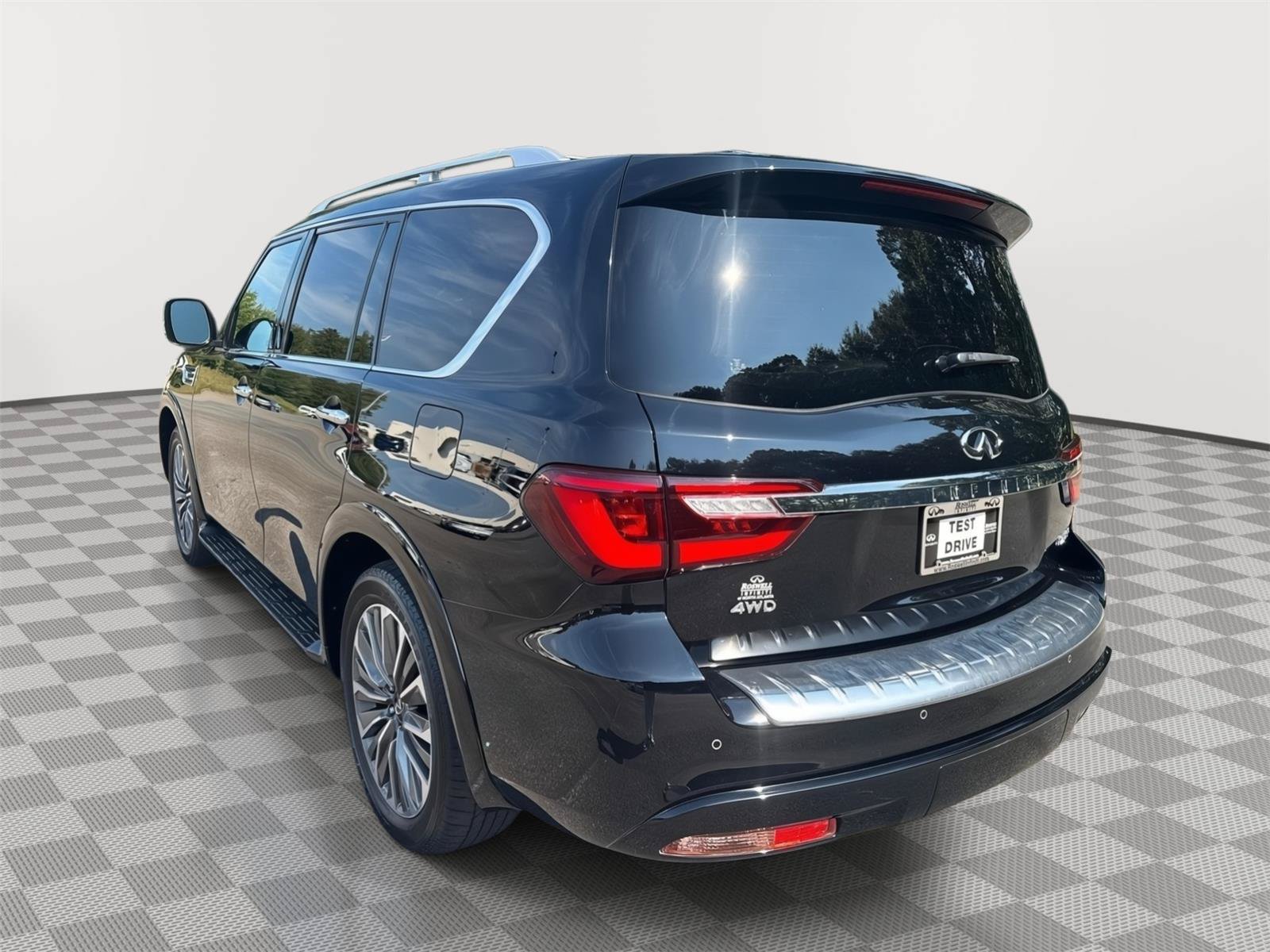 Used 2022 INFINITI QX80 Sensory w/ All-Season Package AWD/4WD image 8