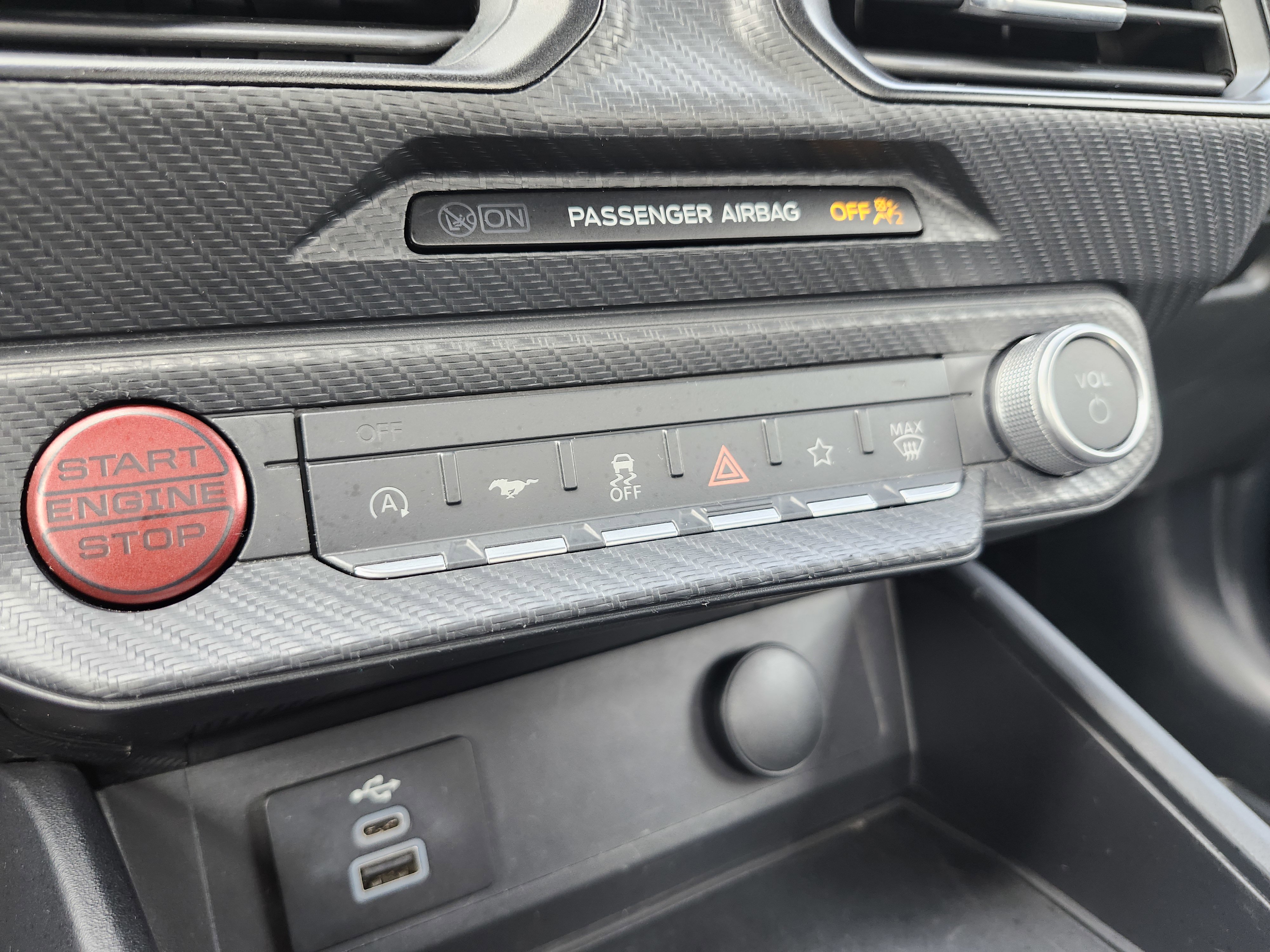 Used 2024 Ford Mustang Coupe image 30