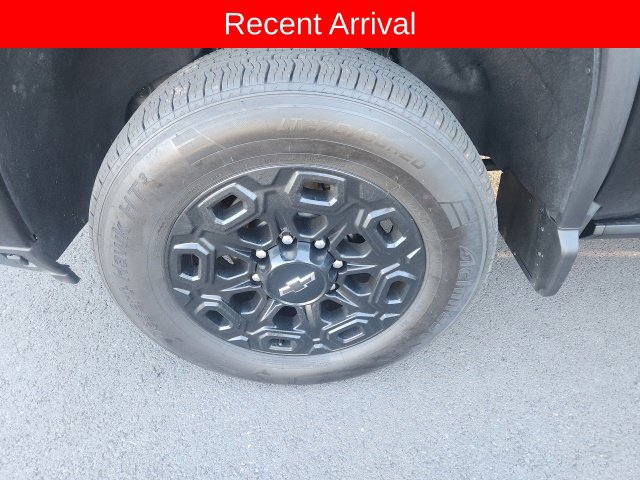 Used 2024 Chevrolet Silverado 3500 High Country w/ High Country Premium Package AWD/4WD image 5