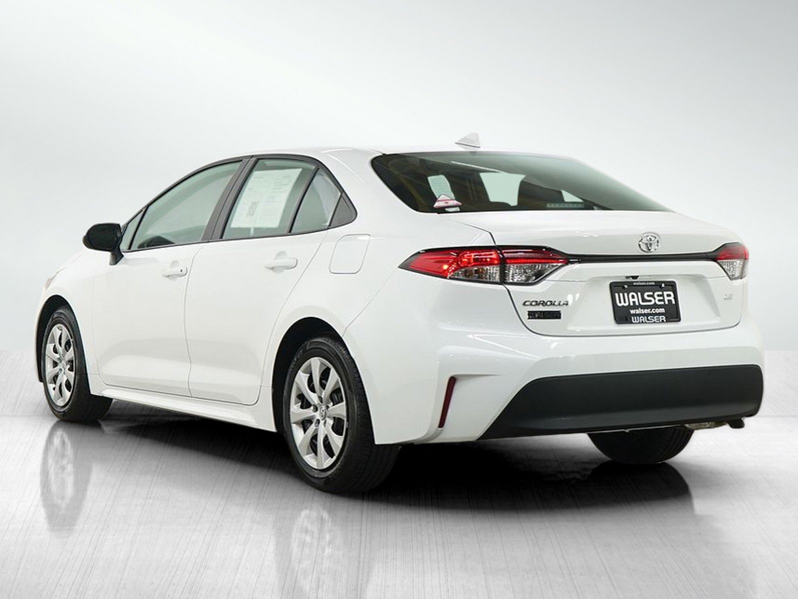 Used 2026 Toyota Corolla LE FWD image 3