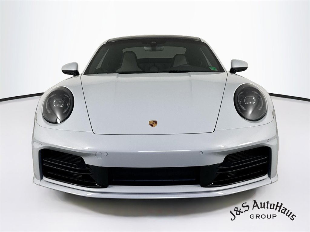 Used 2025 Porsche 911 Carrera w/ Sport Chrono Package RWD image 2