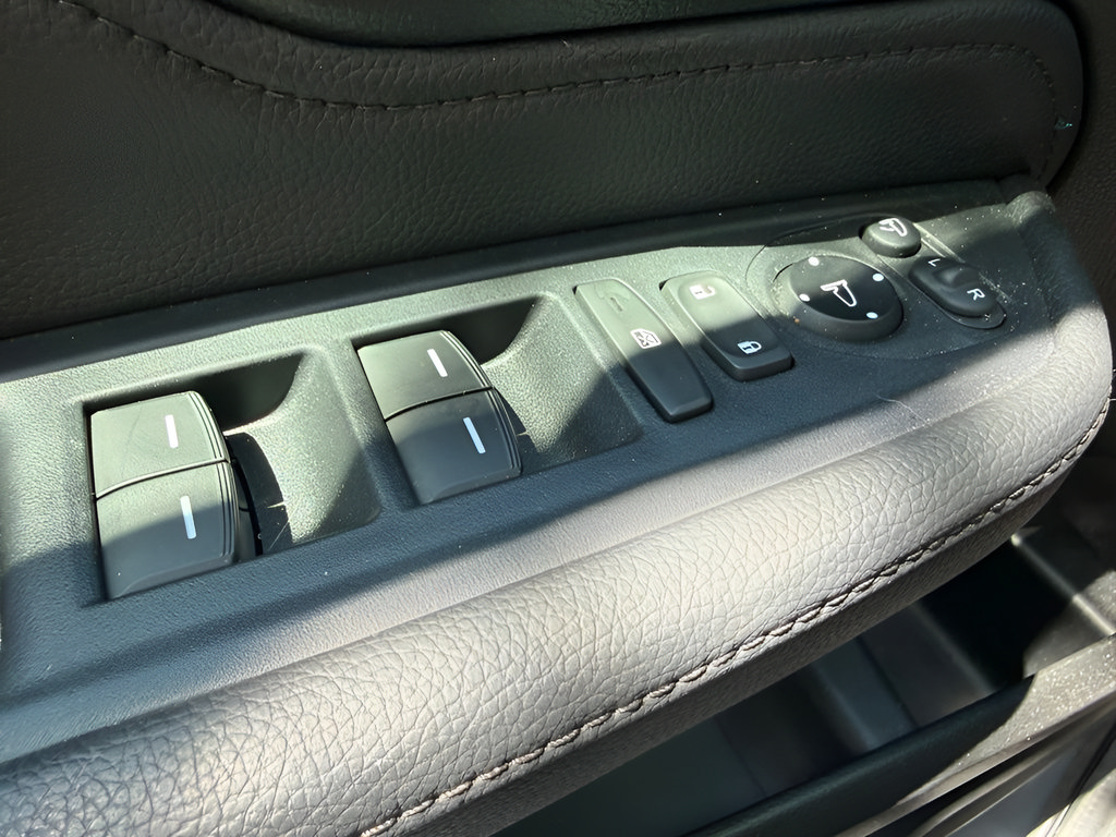 Certified 2024 Honda Odyssey Elite image 24