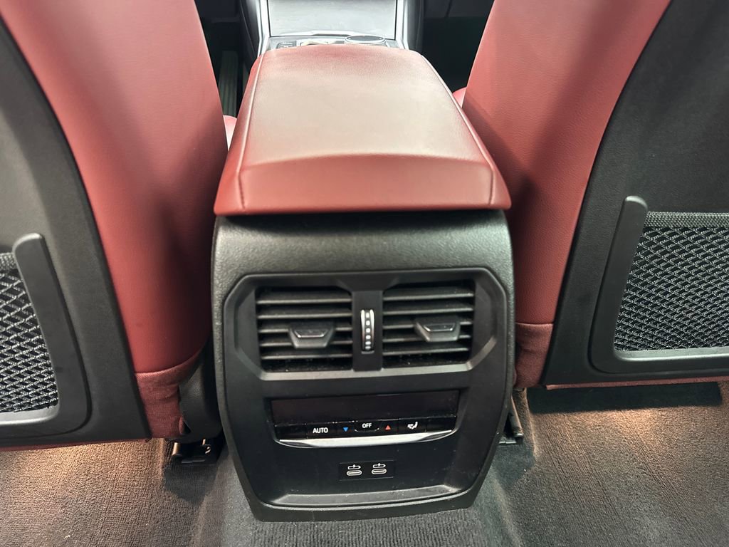 Used 2023 BMW 330i Sedan w/ Convenience Package image 71