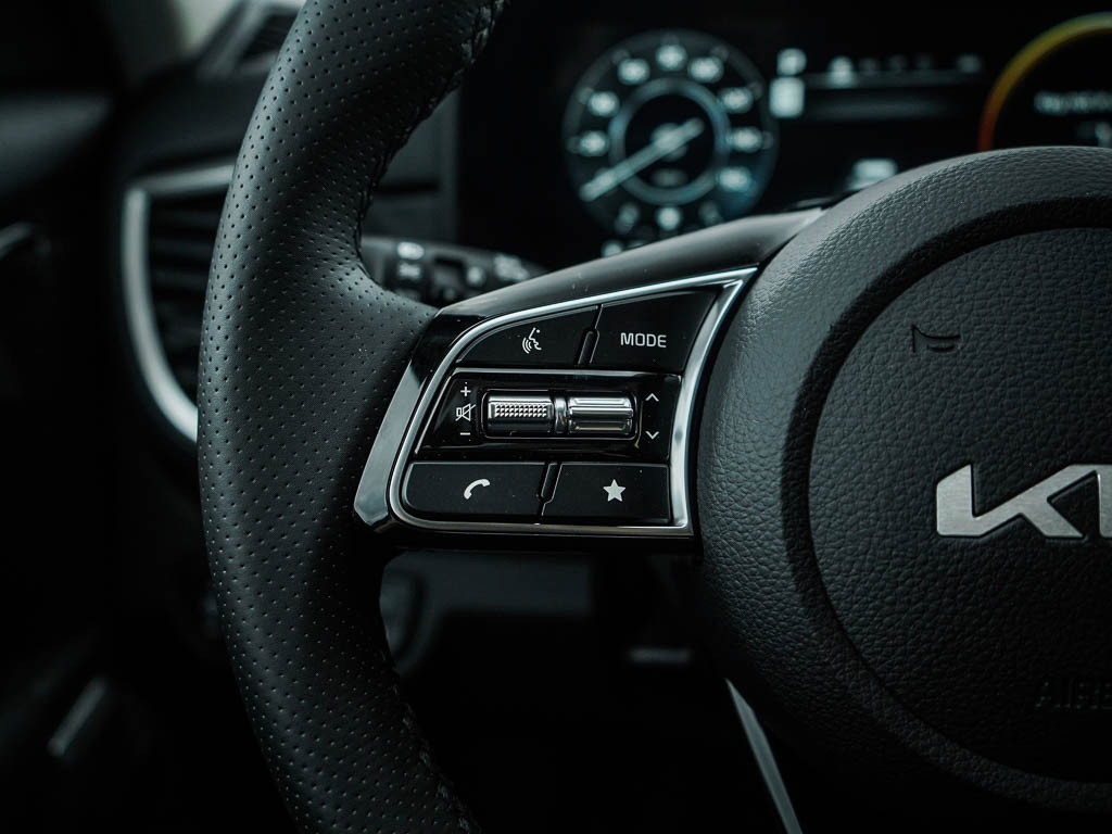 New 2026 Kia Seltos SX w/ SX Sunroof Package image 21