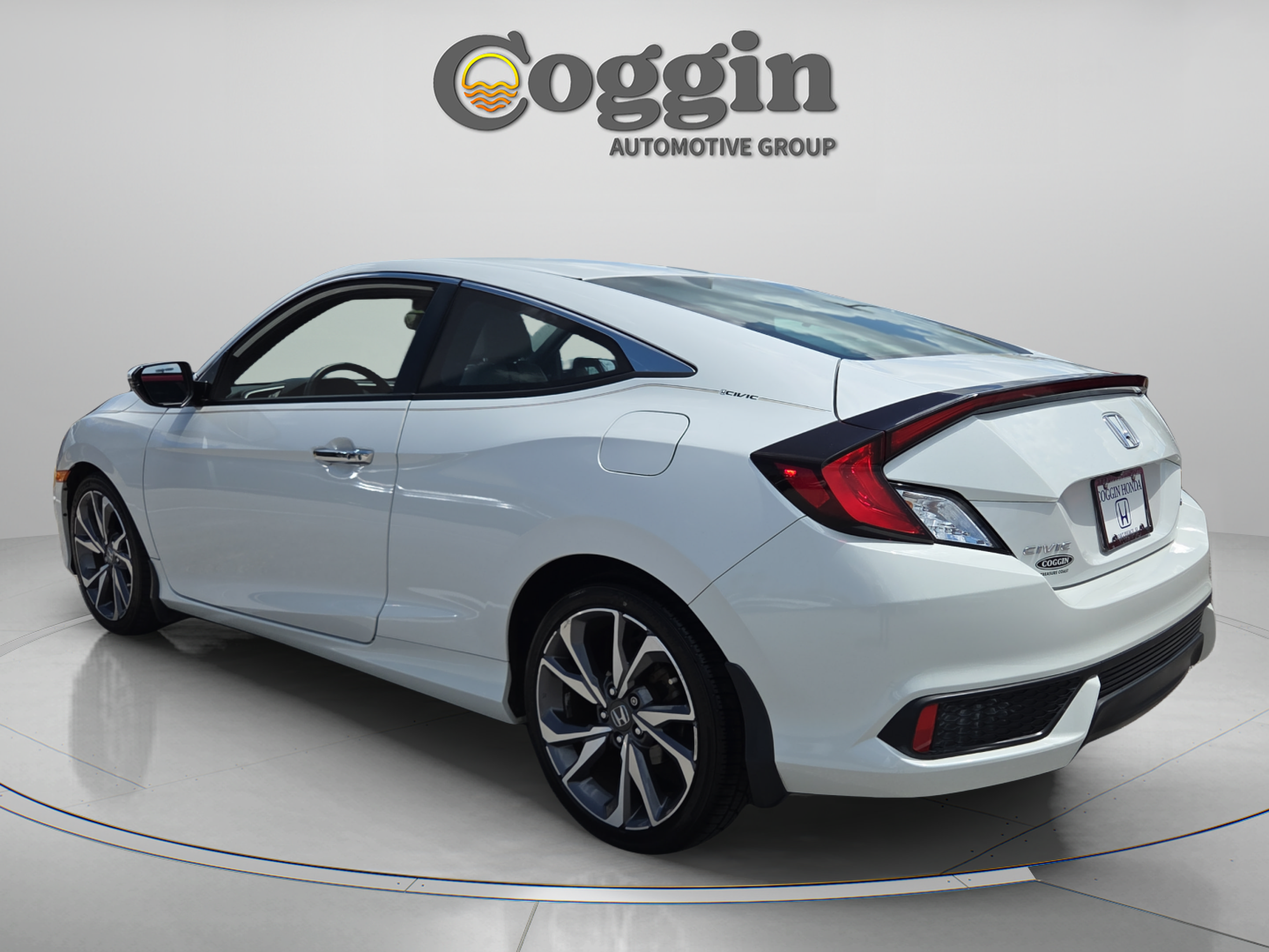 Certified 2019 Honda Civic Touring image 3