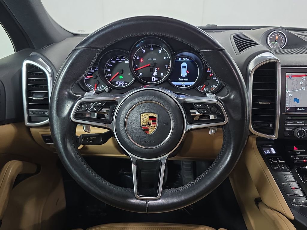 Used 2016 Porsche Cayenne image 14