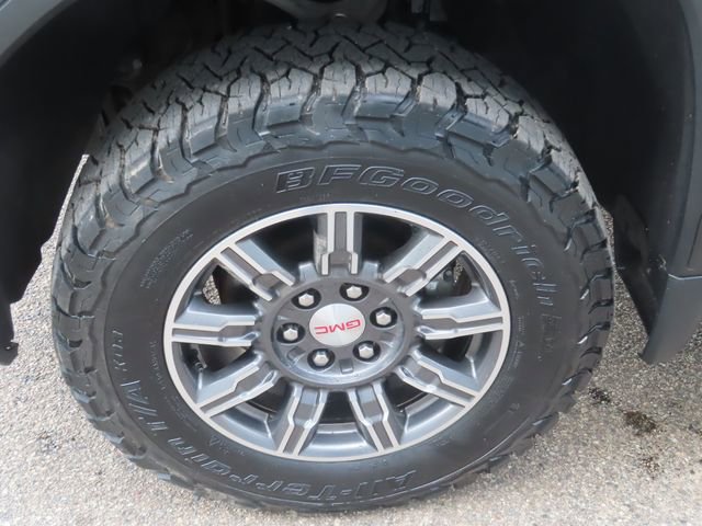 Used 2024 GMC Sierra 1500 AT4 w/ AT4 Premium Package image 18