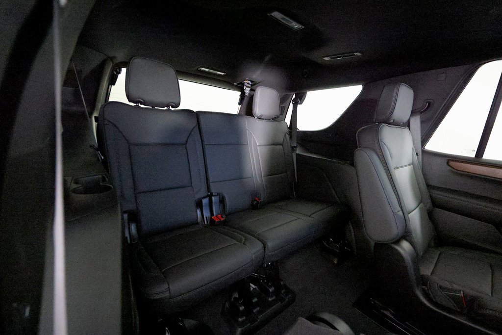 Used 2026 GMC Yukon Denali w/ Sun & Power Step Package image 14