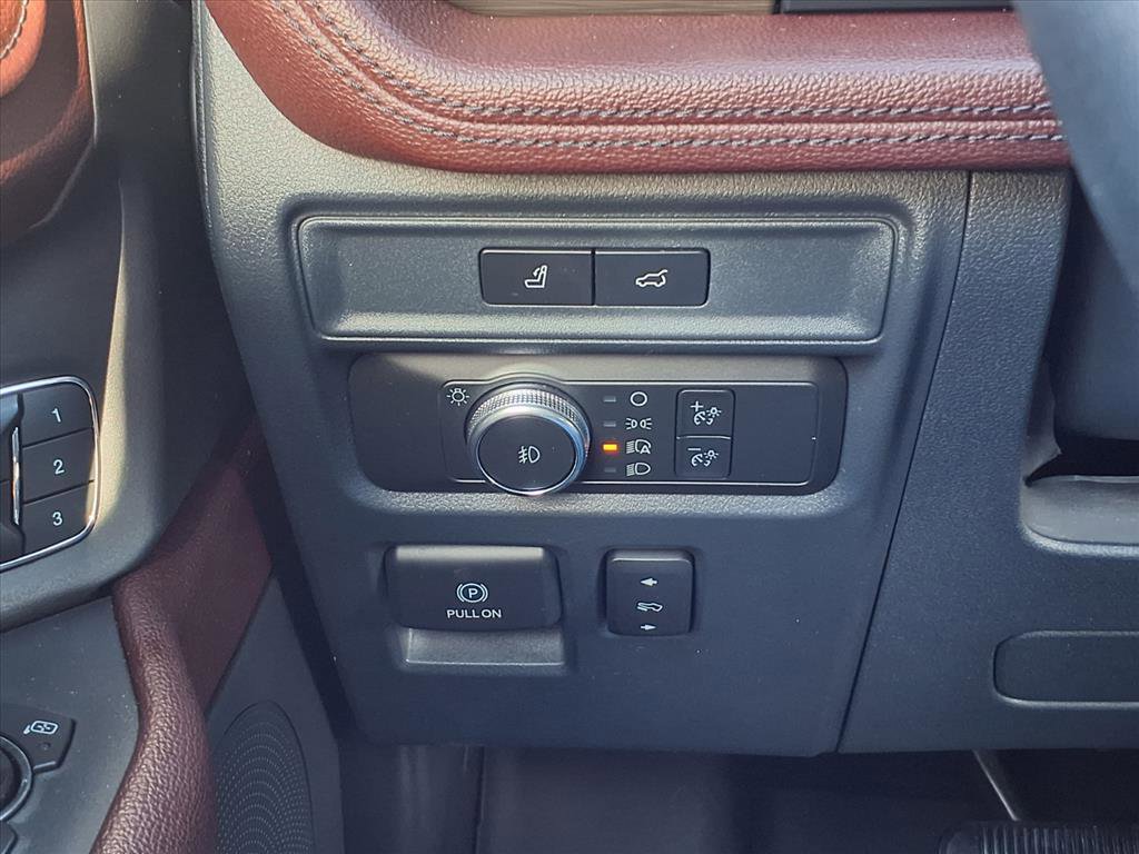 Used 2022 Ford Expedition Max Limited image 20