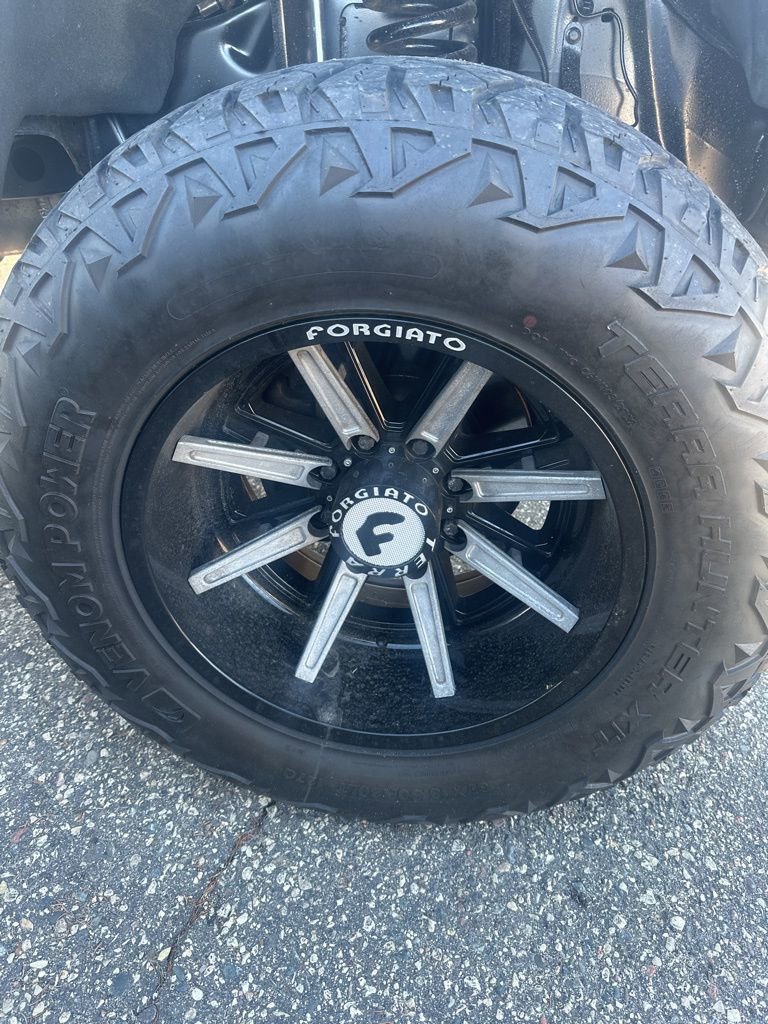 Used 2023 Ford F250 Lariat w/ Lariat Ultimate Package image 3