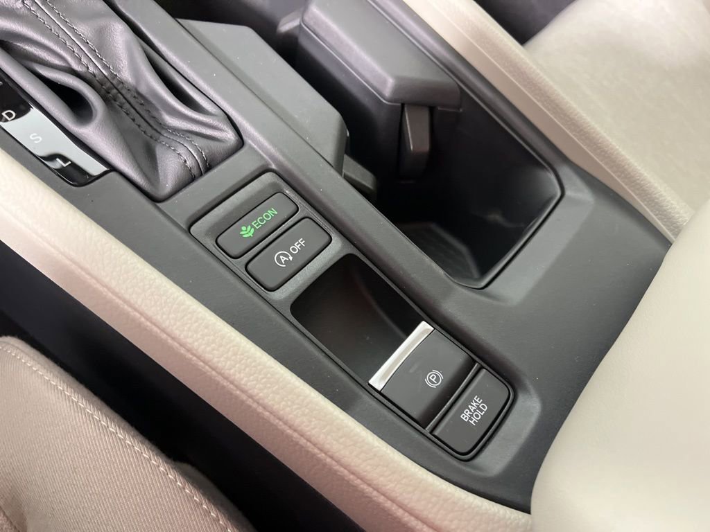 New 2025 Honda Accord SE image 32