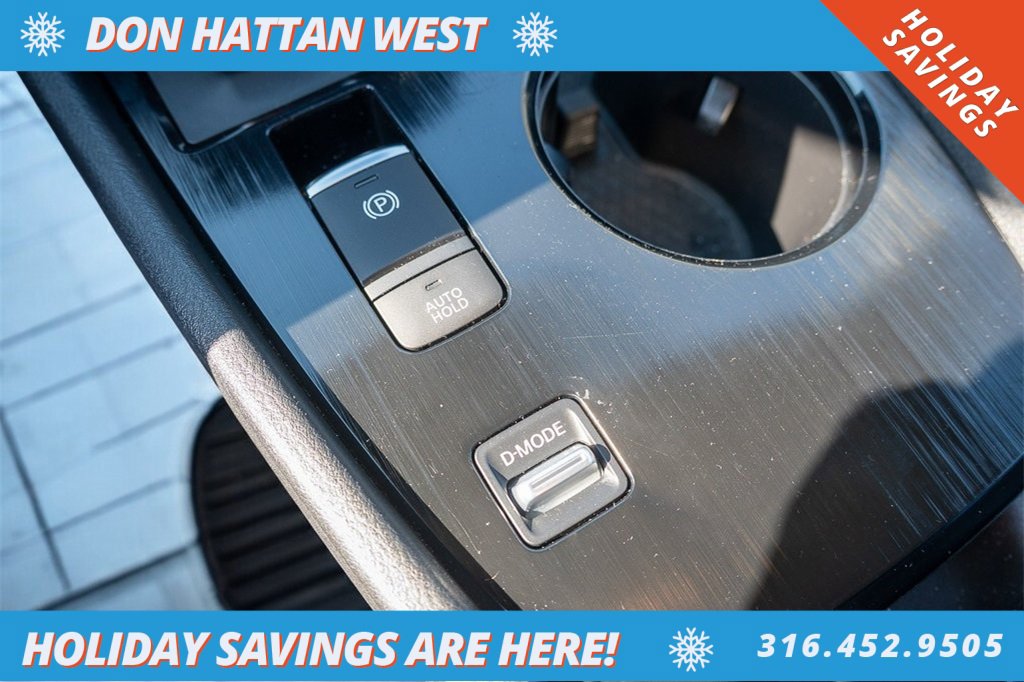 Used 2023 Nissan Rogue SV image 11