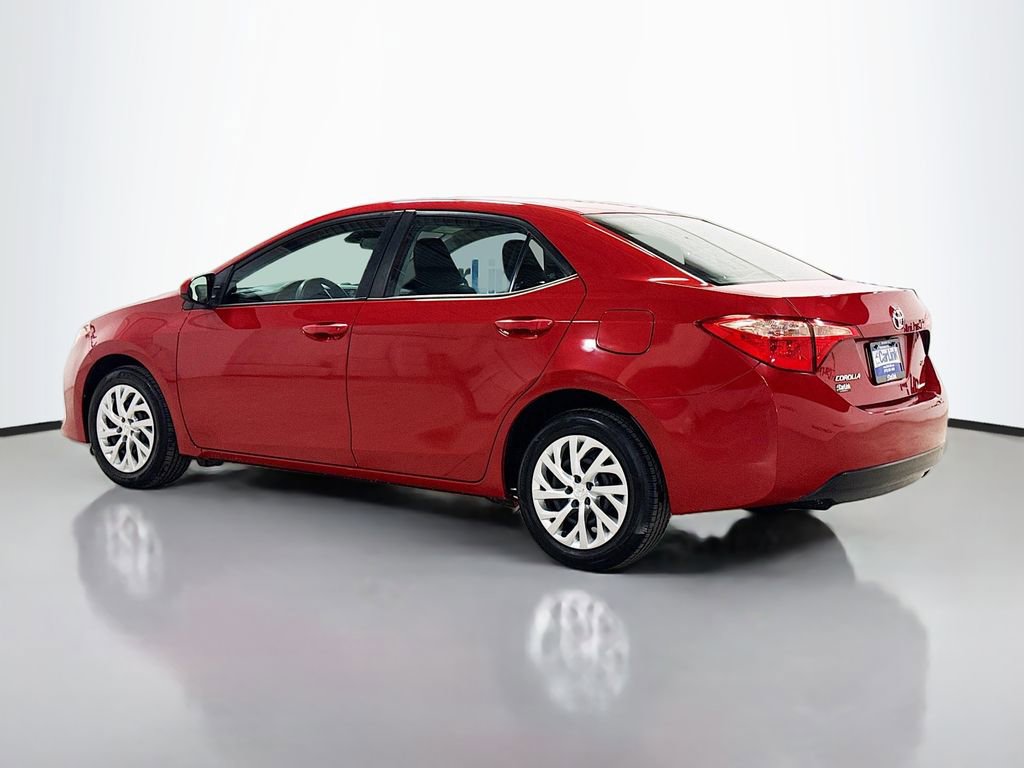 Used 2017 Toyota Corolla LE image 5