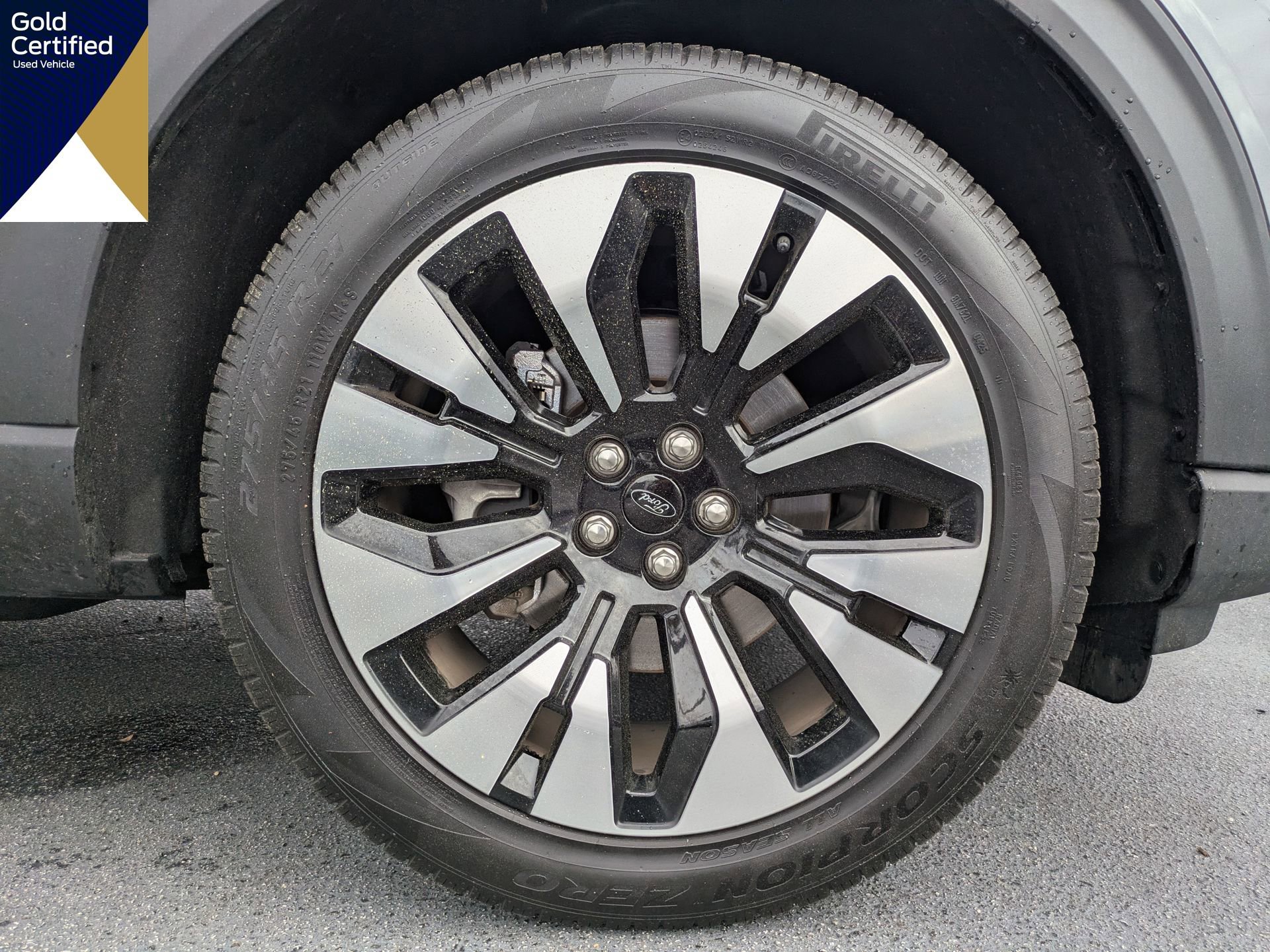 Certified 2025 Ford Explorer Platinum w/ LUX Leather Package image 14