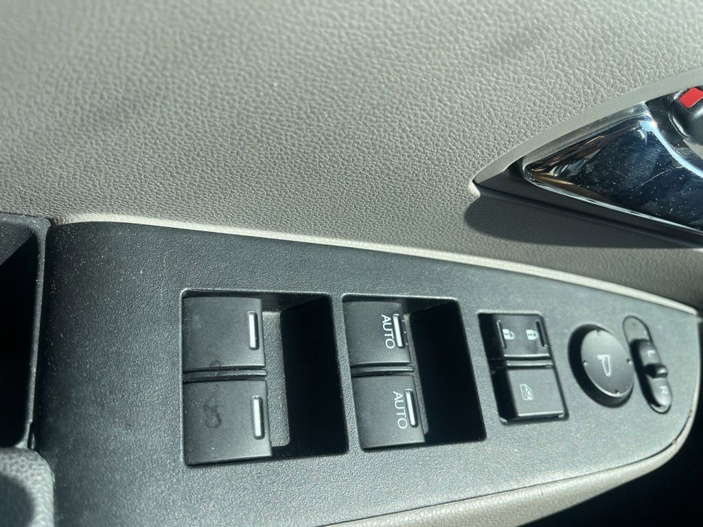 Used 2016 Honda Odyssey SE image 21