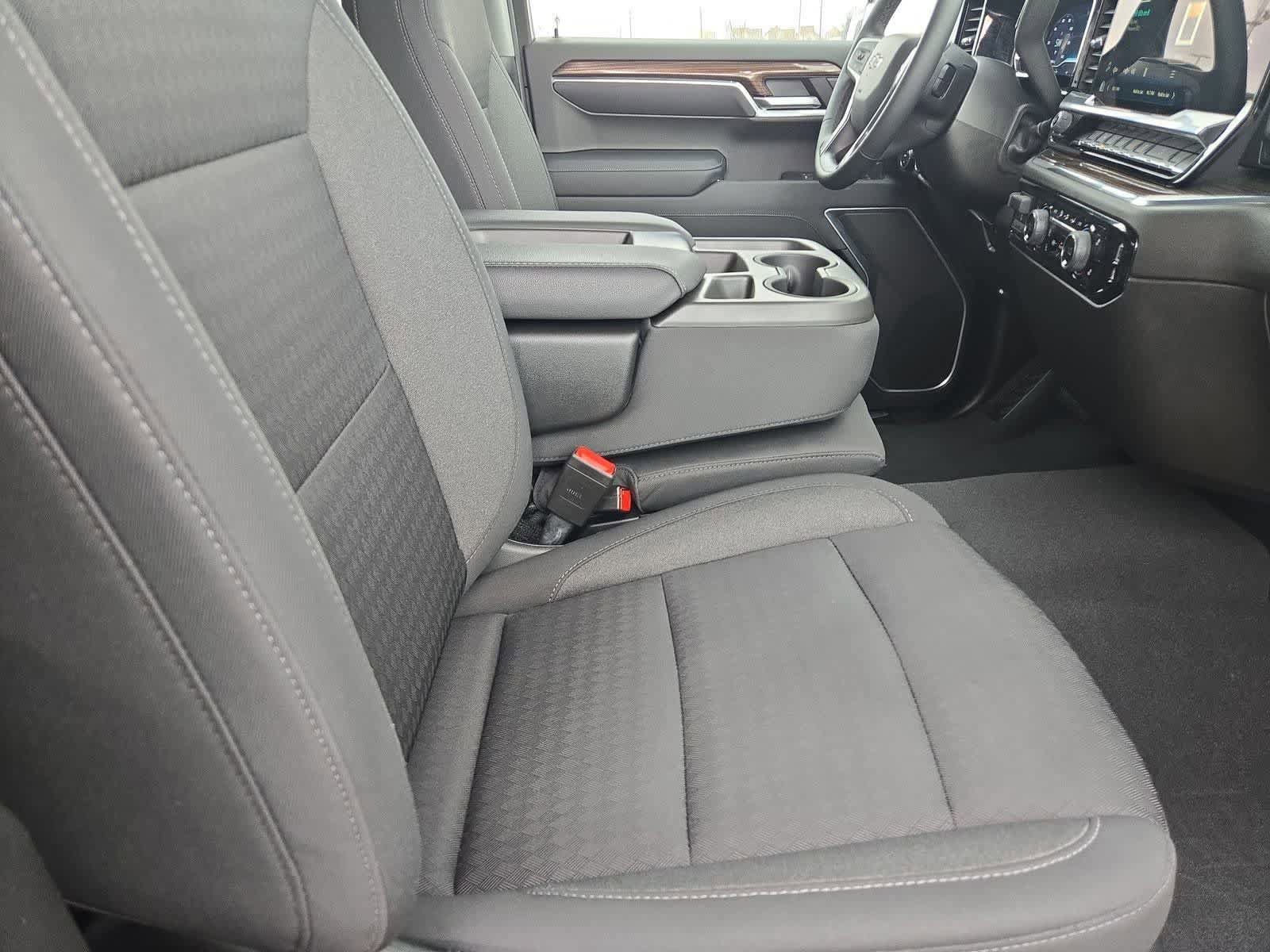 Used 2023 Chevrolet Silverado 1500 RST AWD/4WD image 19