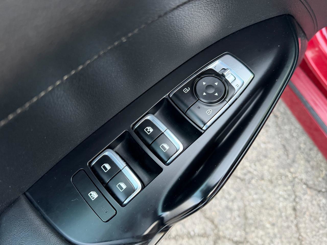 Used 2023 Kia K5 LXS image 23