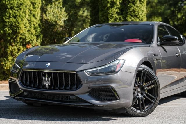 Used 2023 Maserati Ghibli Modena RWD image 2