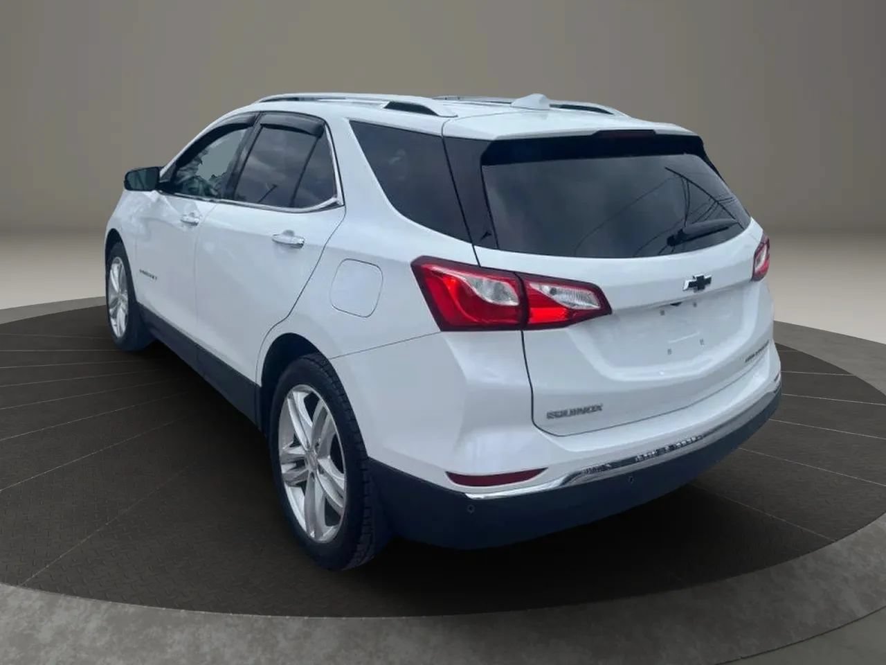 Used 2021 Chevrolet Equinox Premier AWD/4WD image 19