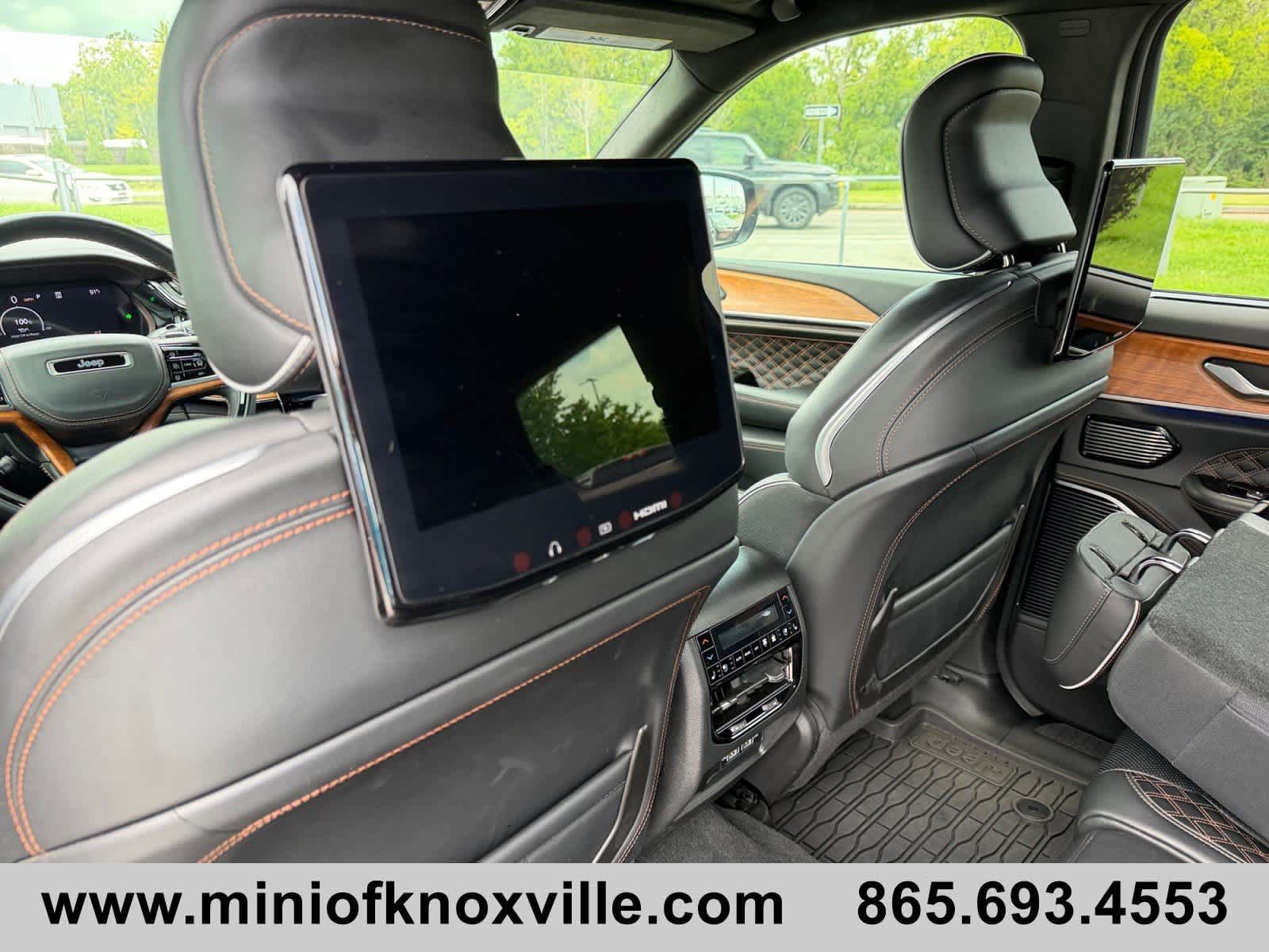 Used 2024 Jeep Grand Cherokee L Summit AWD/4WD image 15
