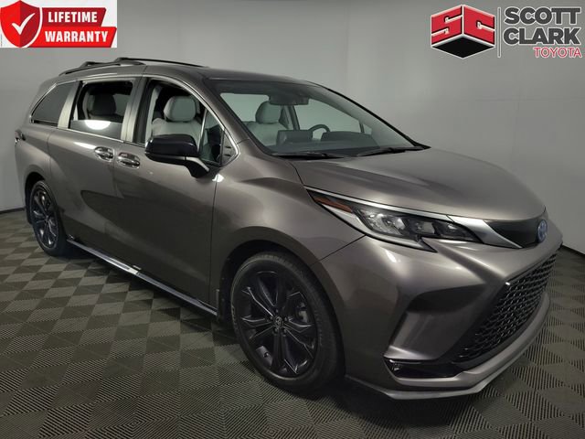 Used 2022 Toyota Sienna XSE