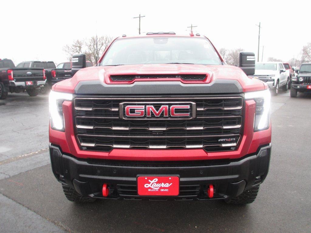 Used 2025 GMC Sierra 2500 AT4X image 12