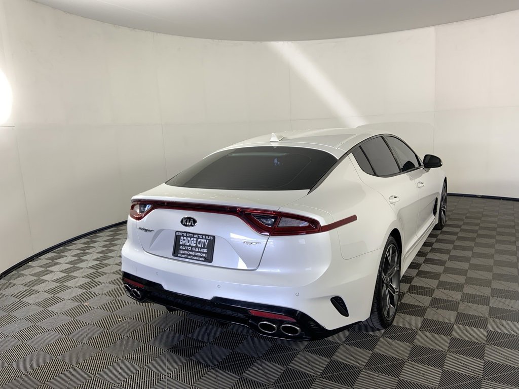 Used 2018 Kia Stinger GT image 3