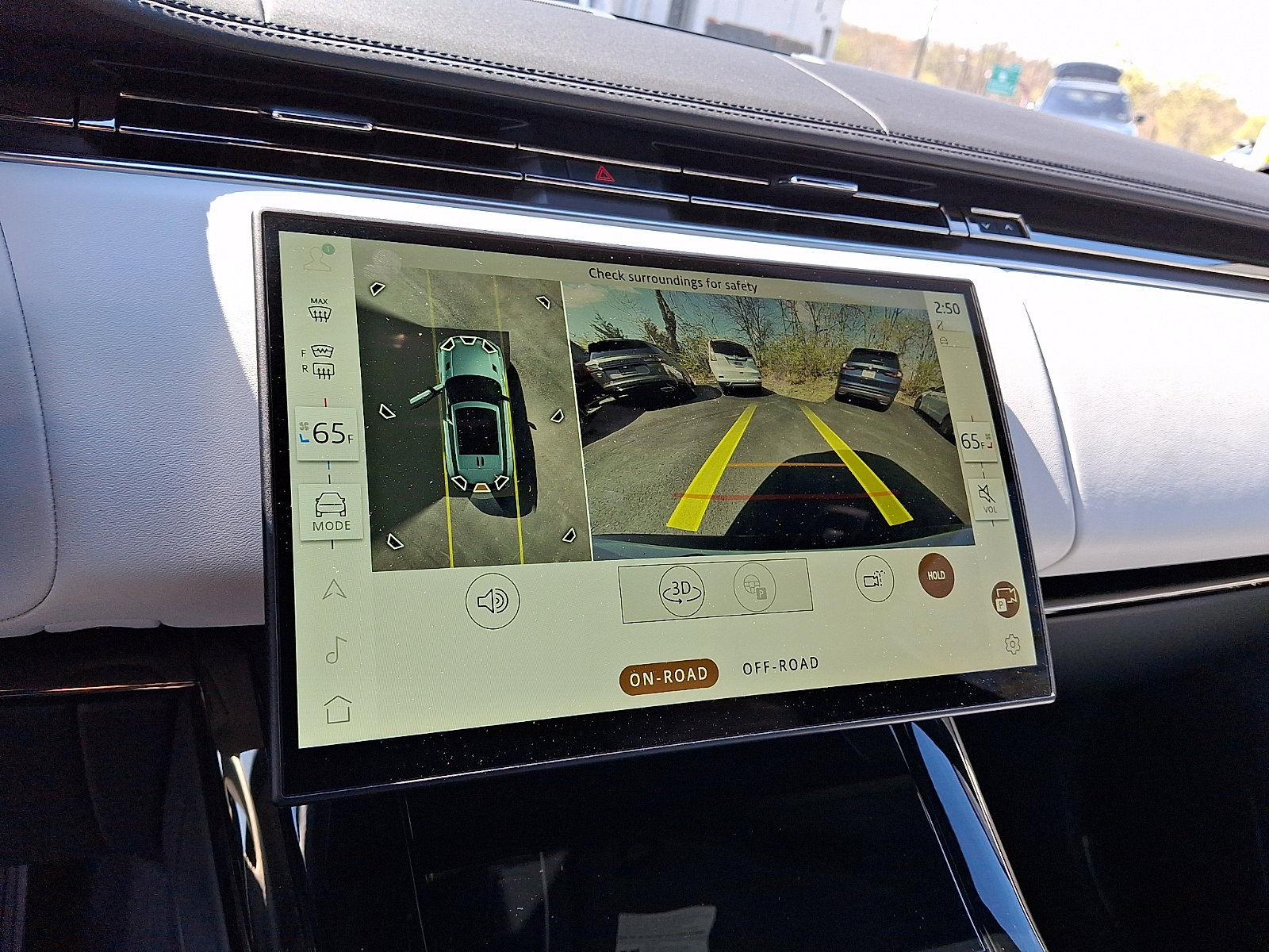 Used 2025 Land Rover Range Rover Sport Dynamic SE image 17