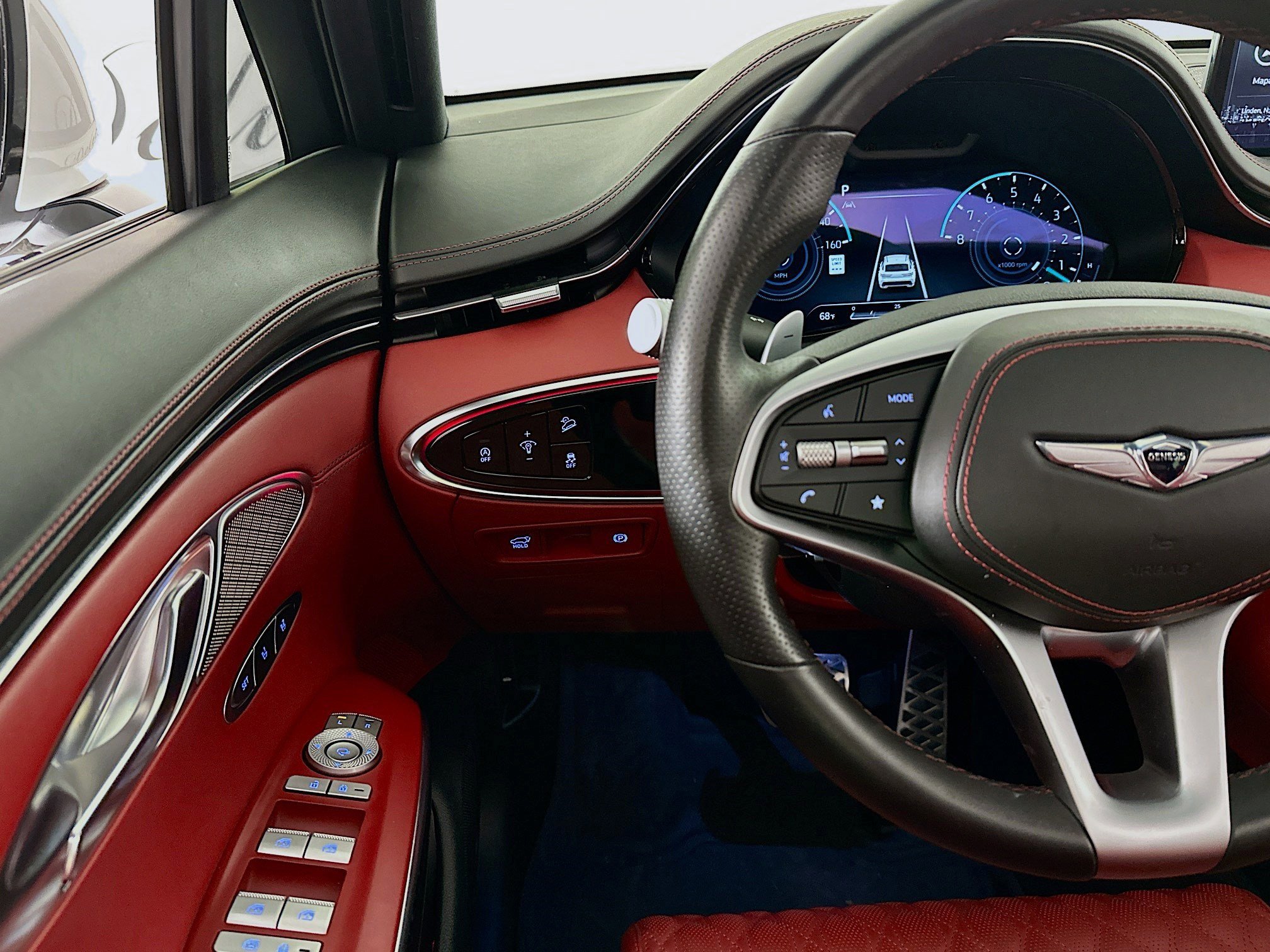 Used 2025 Genesis GV70 3.5T Sport w/ Sport Prestige Package image 10