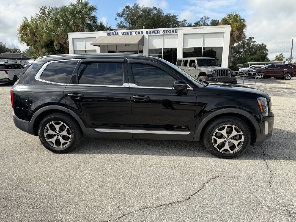 Used 2020 Kia Telluride EX FWD image 4