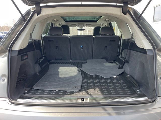 Used 2017 Audi Q7 3.0T Prestige image 24