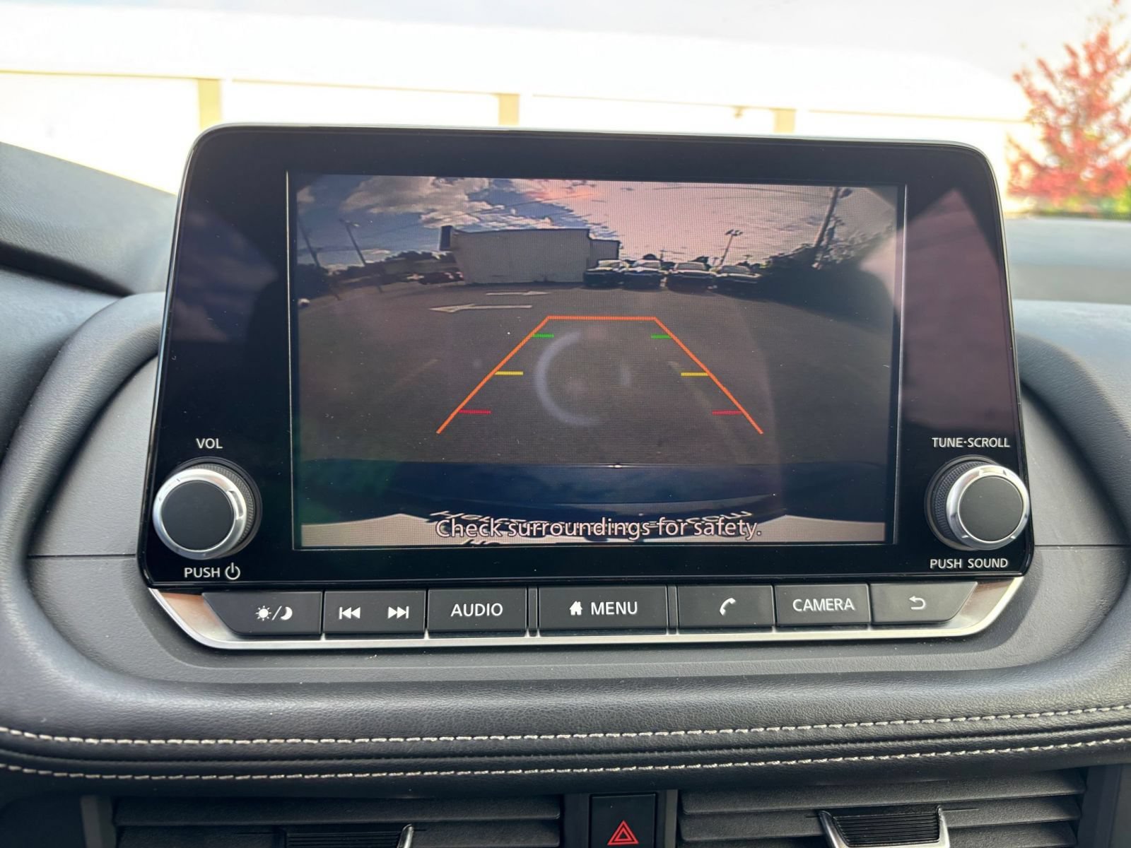 Used 2025 Nissan Rogue SV AWD/4WD image 26