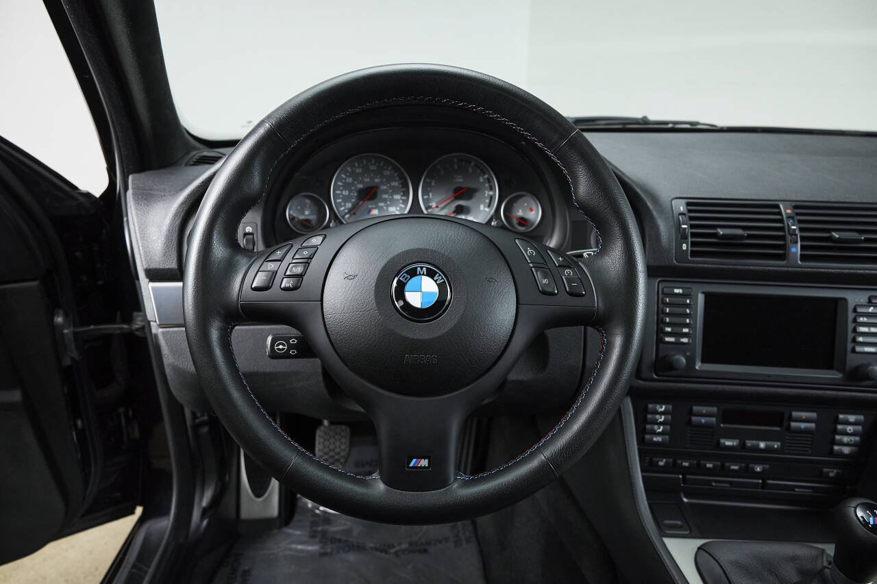 Used 2003 BMW M5 RWD image 48