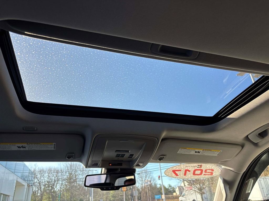 Used 2017 Chevrolet Silverado 1500 High Country image 15