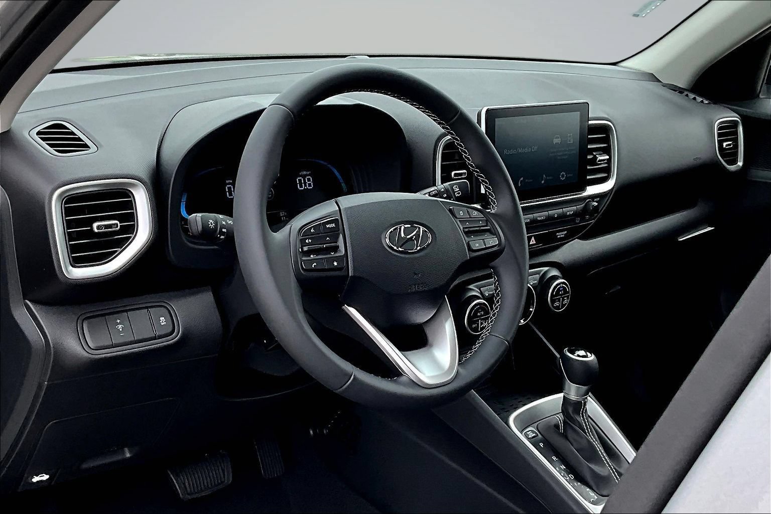 New 2026 Hyundai Venue SEL FWD image 9