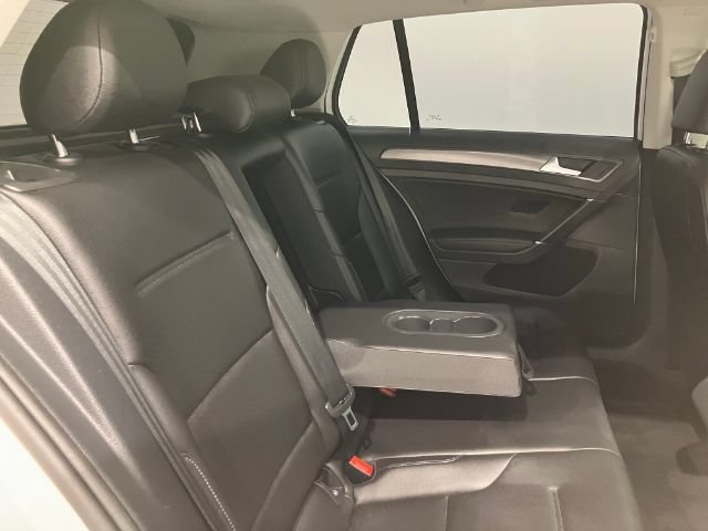 Used 2020 Volkswagen Golf 4-Door FWD image 29