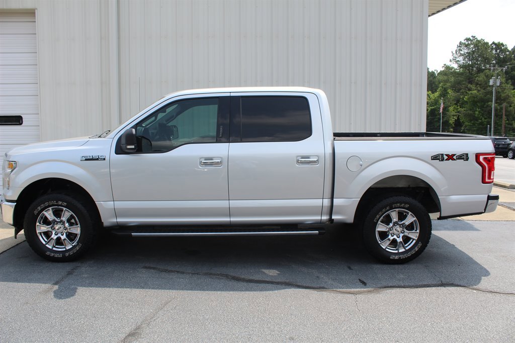 Used 2017 Ford F150 XLT w/ Equipment Group 301A Mid AWD/4WD image 5