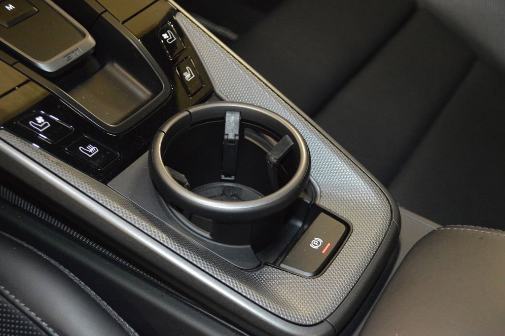 Certified 2024 Porsche 911 Carrera S RWD image 33