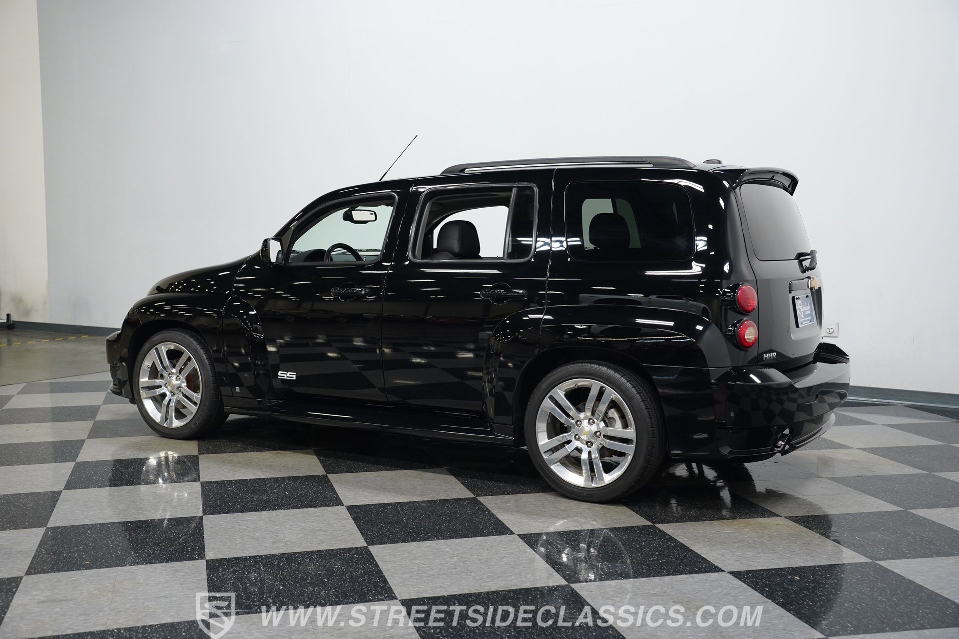 Used 2008 Chevrolet HHR SS FWD image 8