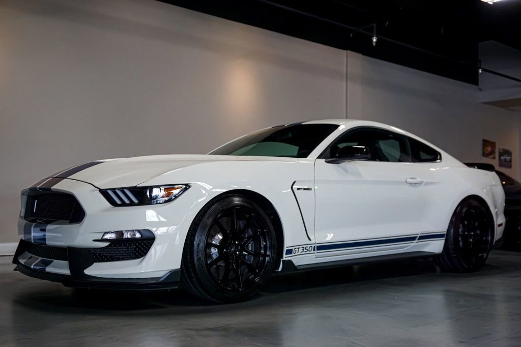 Used 2020 Ford Mustang Shelby GT350 w/ Technology Package image 3