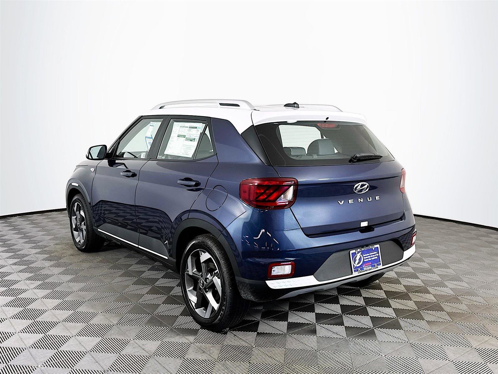 New 2025 Hyundai Venue Limited image 5