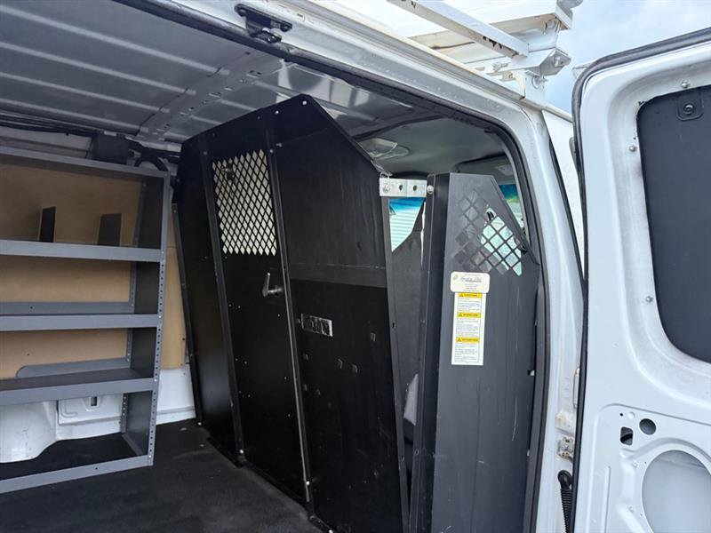 Used 2011 Ford E-250 and Econoline 250 RWD image 14