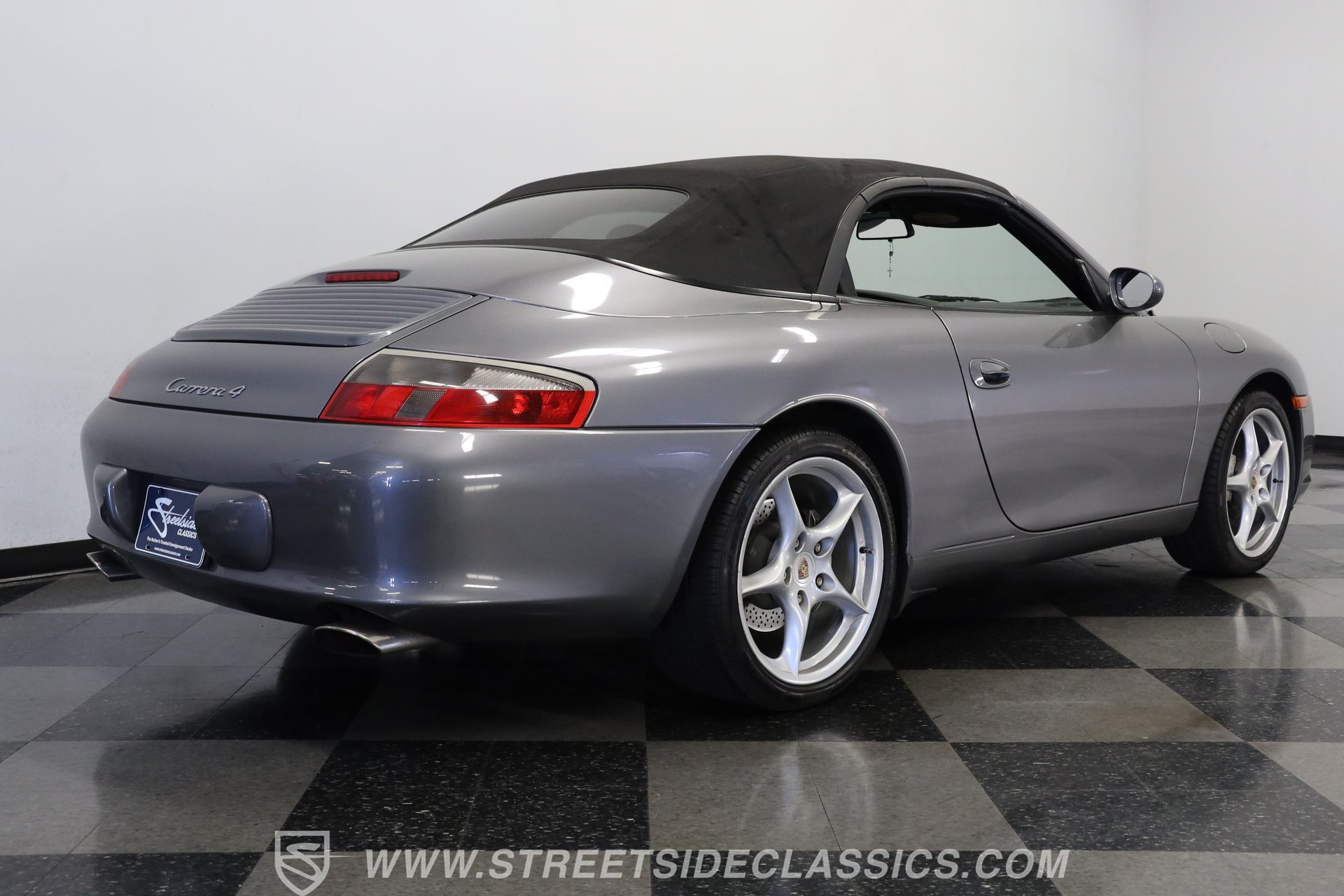 Used 2002 Porsche 911 Carrera 4 AWD/4WD image 26
