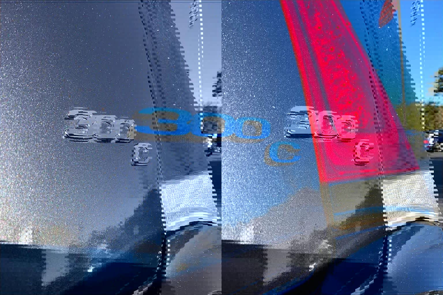 Used 2017 Chrysler 300 C image 30