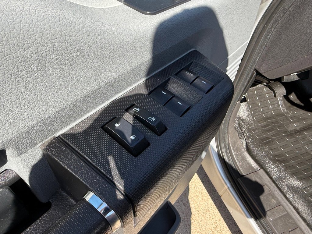 Used 2011 Ford F250 XL w/ PWR Equipment Group image 20