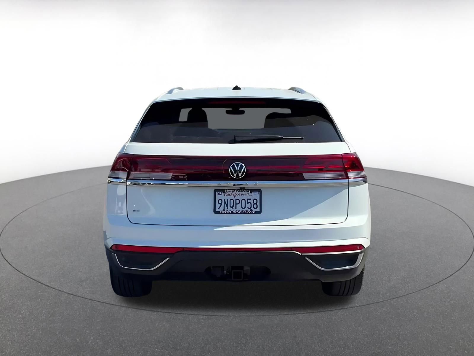 Used 2025 Volkswagen Atlas Cross Sport SE image 12