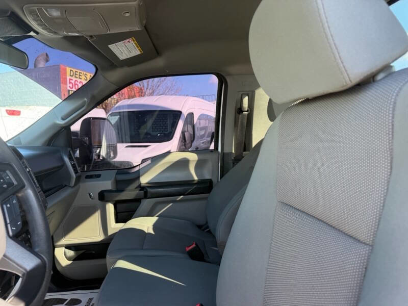 Used 2022 Ford F250 XL w/ Power Equipment Group image 9