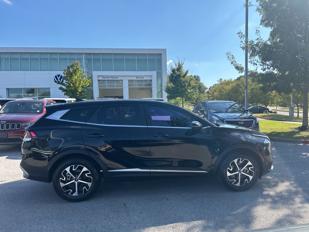 Used 2023 Kia Sportage EX image 5